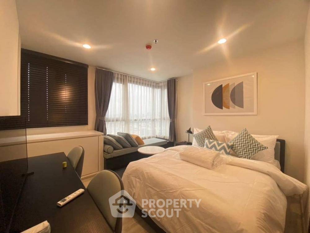picture 1-BR Condo at XT Huaikhwang near MRT Huai Khwang (ID 1417040) - 4/12