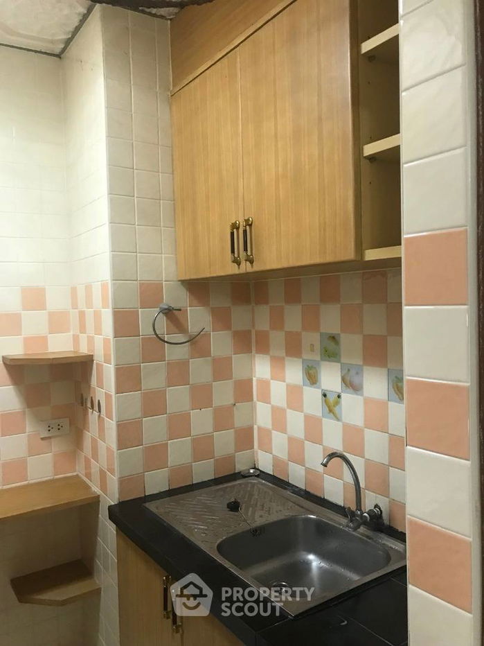 picture 2-BR Condo at Country Complex Bangna near BTS Bang Na (ID 632999) - 5/9