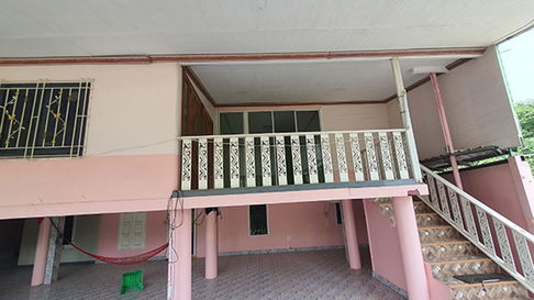 Good Feng Shui house, 2-story second-hand house, installment payments directly to the owner.