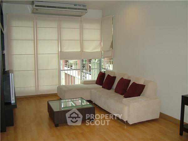 picture 3-BR Condo at Citi Smart Sukhumvit 18 near BTS Asok (ID 509956) - 1/7