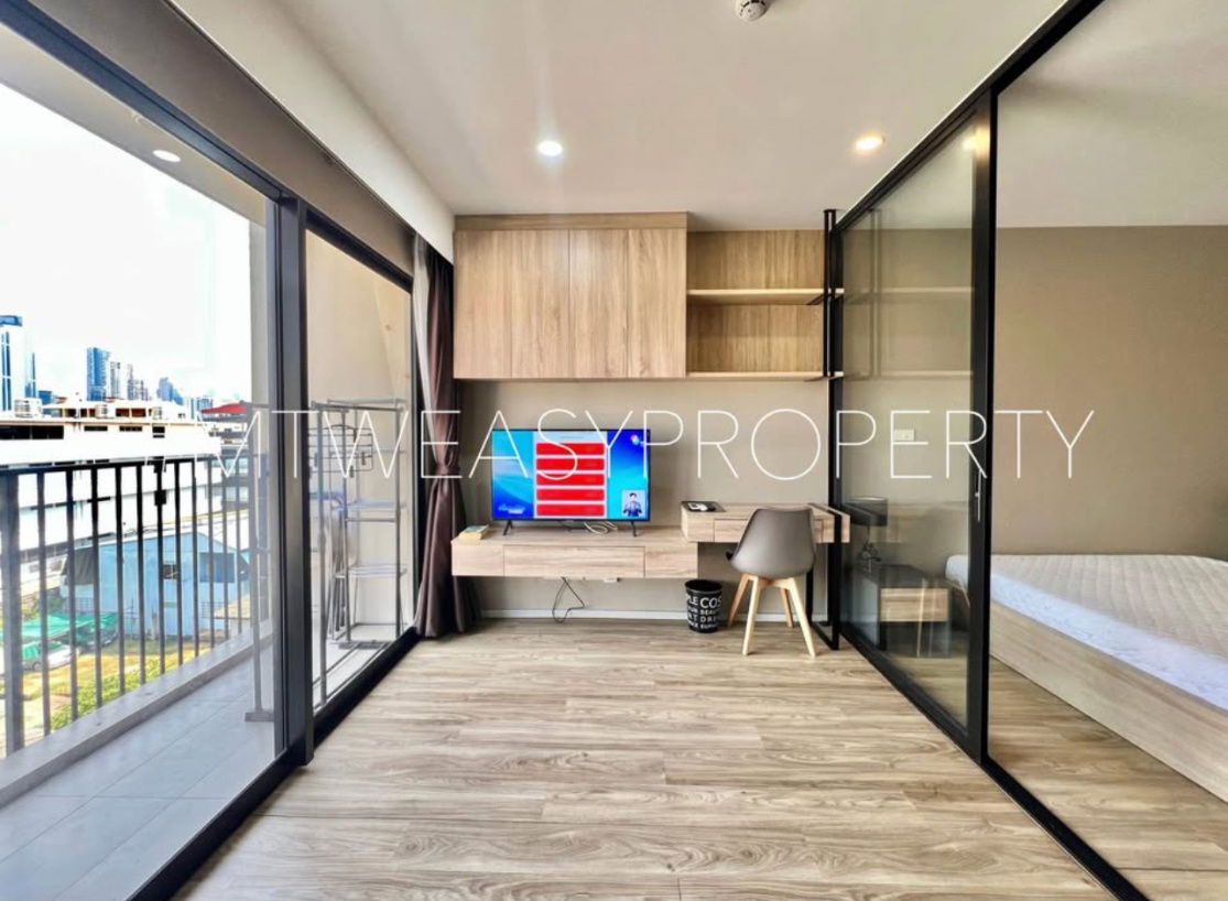 picture Condo for rent at Sathorn and near BTS Surasak  - 2/4