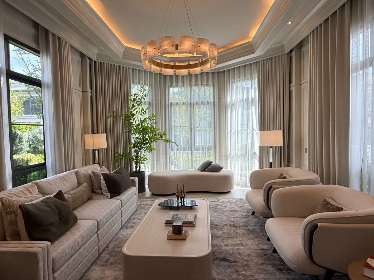 picture For Sale Show House 540 sqm. at Narasiri Bangna KM.10 - 4/11