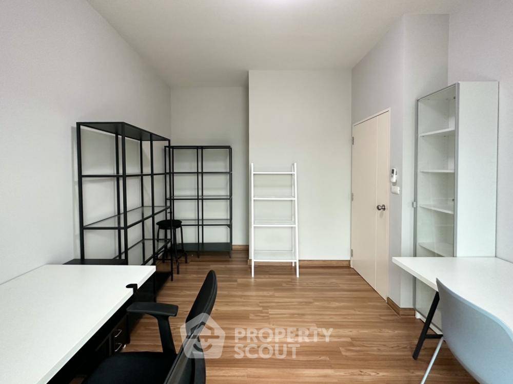 picture 3-BR Townhouse in Taling Chan (ID 1706061) - 3/71