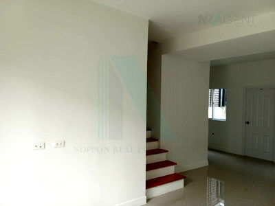 Townhouses for sale Bangkok : 🎉 For Sell Town house LIO BLISS LADKRABANG-CHALONGKRUNG 2-story 4 bedroom 2 bathroom