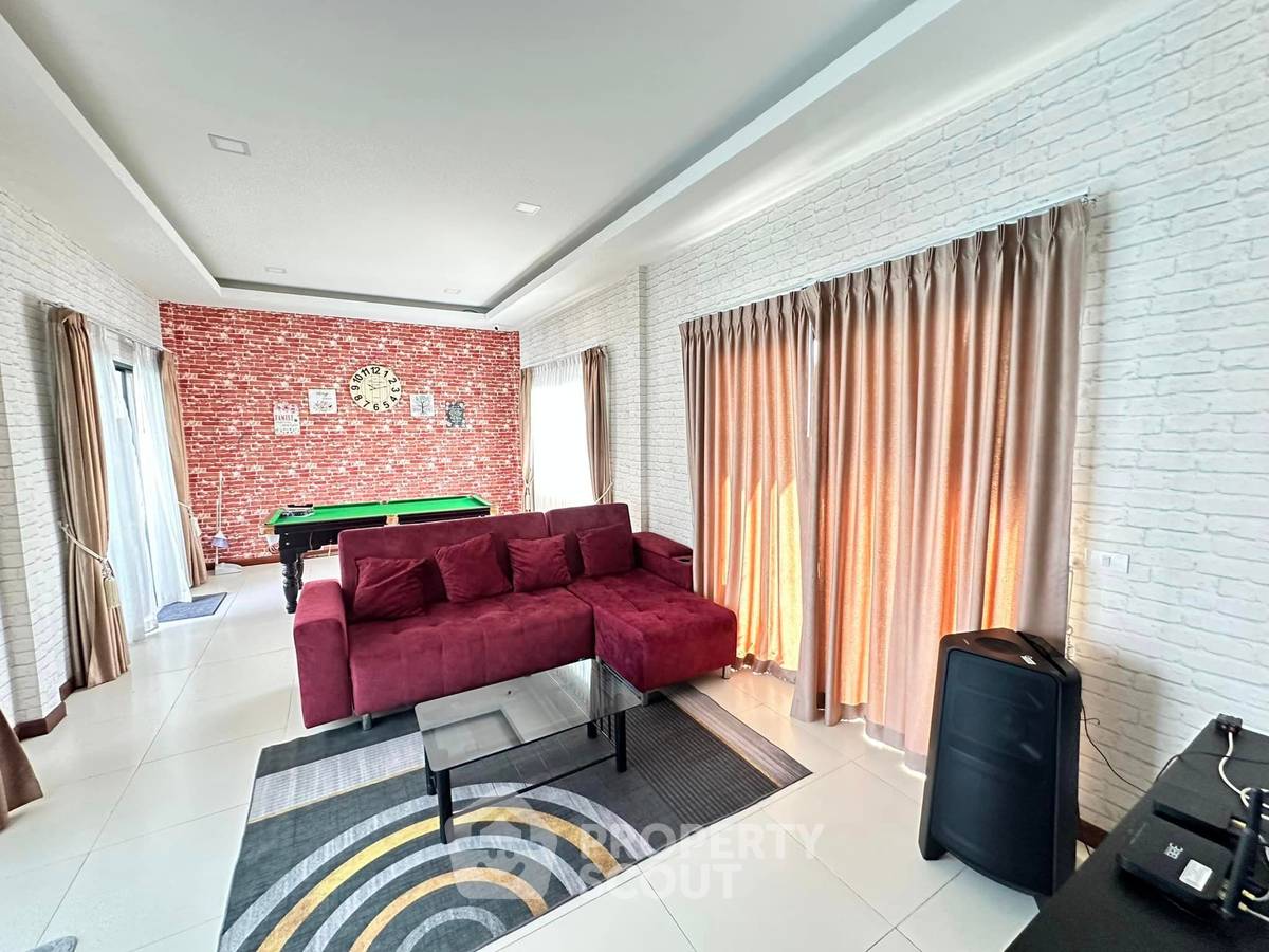 picture 3-BR Villa in Thap Tai (ID 1721871) - 2/12