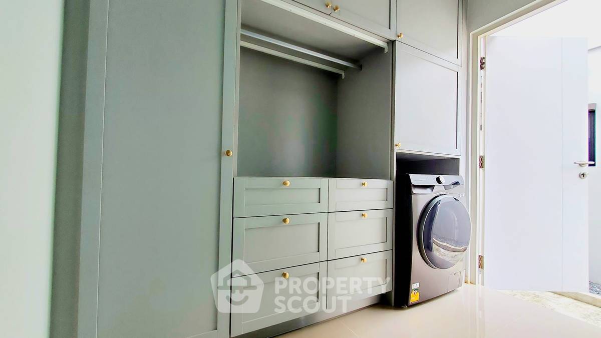 picture 3-BR Townhouse at Anasiri Ramkhamhaeng in Khlong Song Ton Nun (ID 1550948) - 19/25