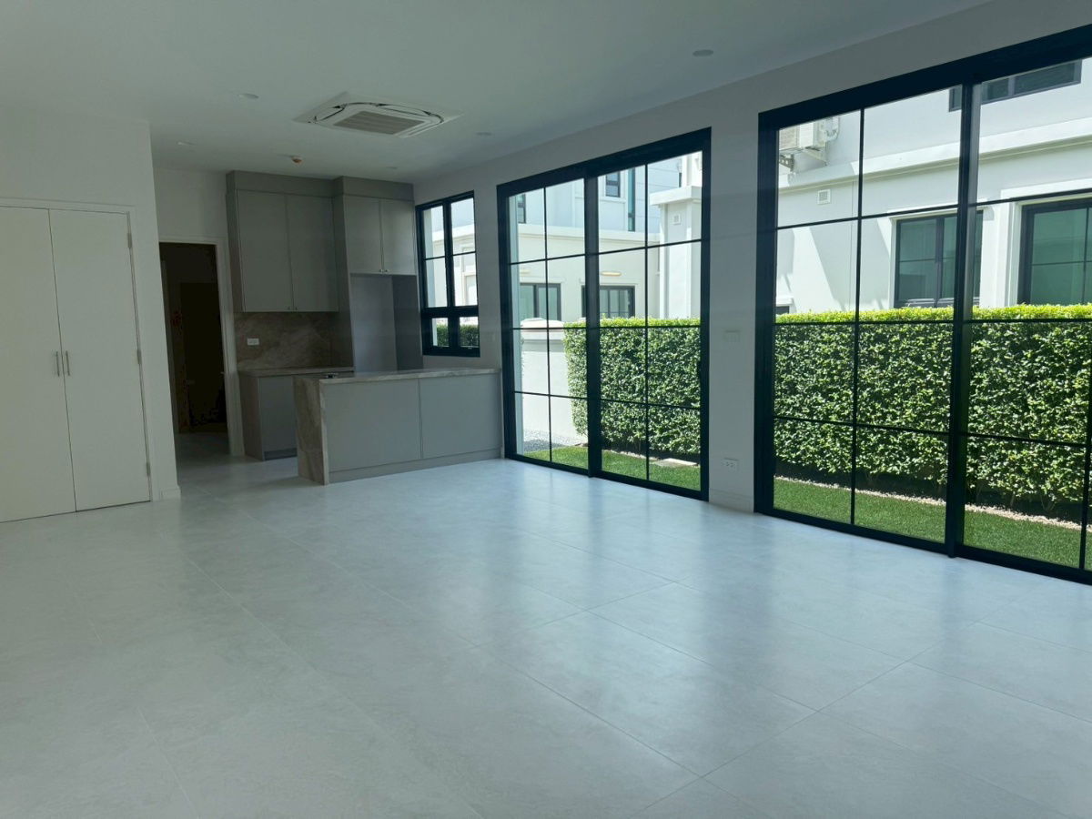 picture NARINSIRI KRUNGTHEPKREETHA near Brighton college International school only 900m - 4/10