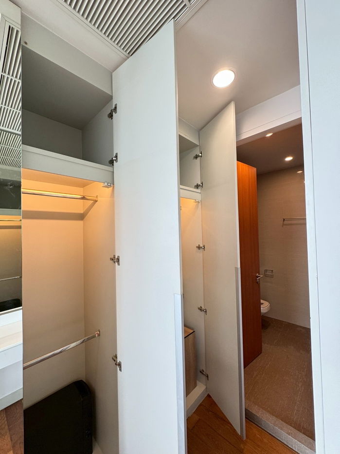 picture For Rent Chatrium Riverside ,2Bed  Condominium, Soi. Charoen Krung 70 ,near  Sherwberry International School),Bts Saphan taksin - 5/7