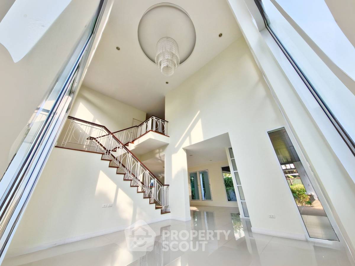 รูป บ้าน 3-ห้องนอน ใน ดอกไม้ (ID 2042582) - รูปที่ 6/16