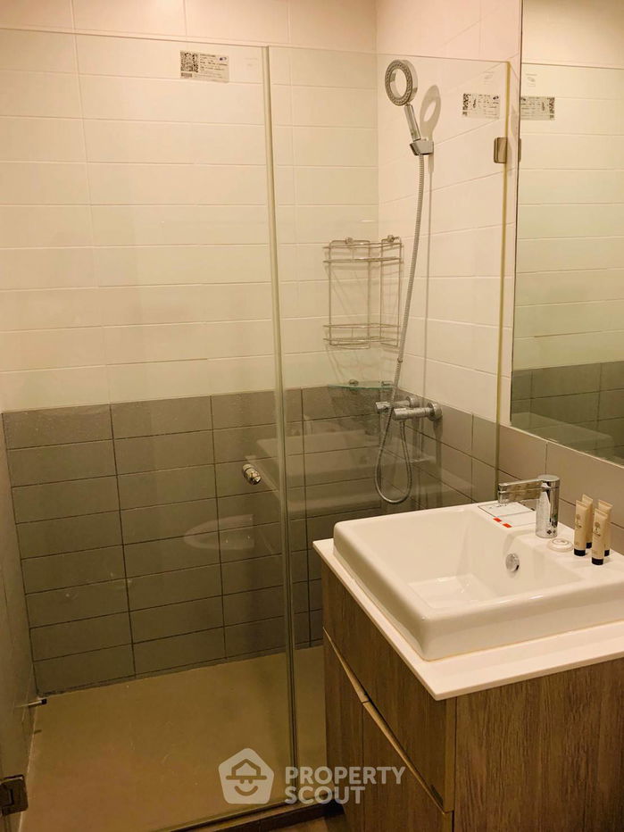 picture 2-BR Condo at Ideo Mobi Rama 9 near MRT Phra Ram 9 (ID 566090) - 15/17