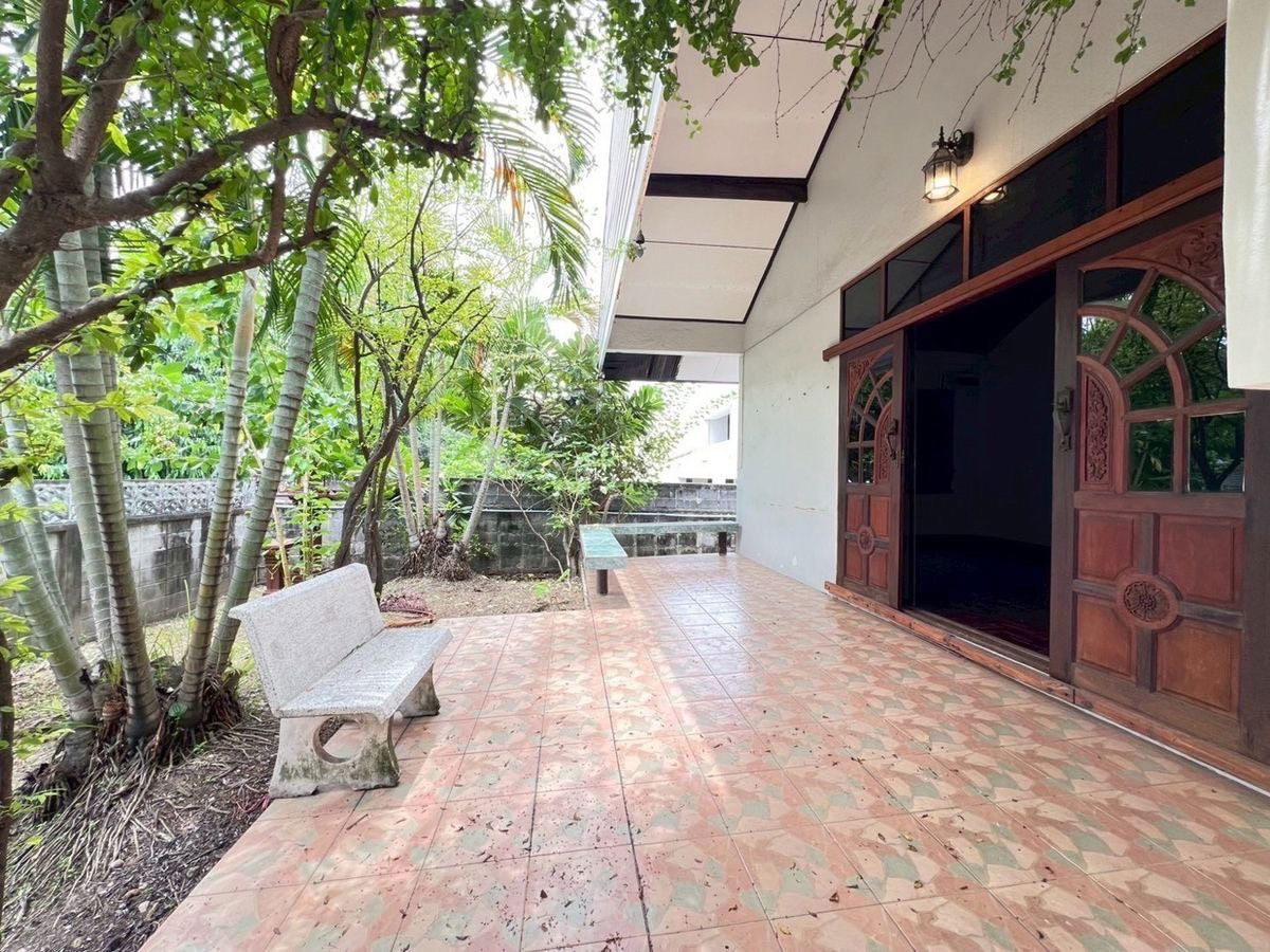 รูป บ้านเดี่ยวสไตล์ดั้งเดิม พร้อมสวน | ใจกลางรัชโยธิน | 99 ตร.วา | ใกล้ BTS แค่ 800 ม. - รูปที่ 8/24