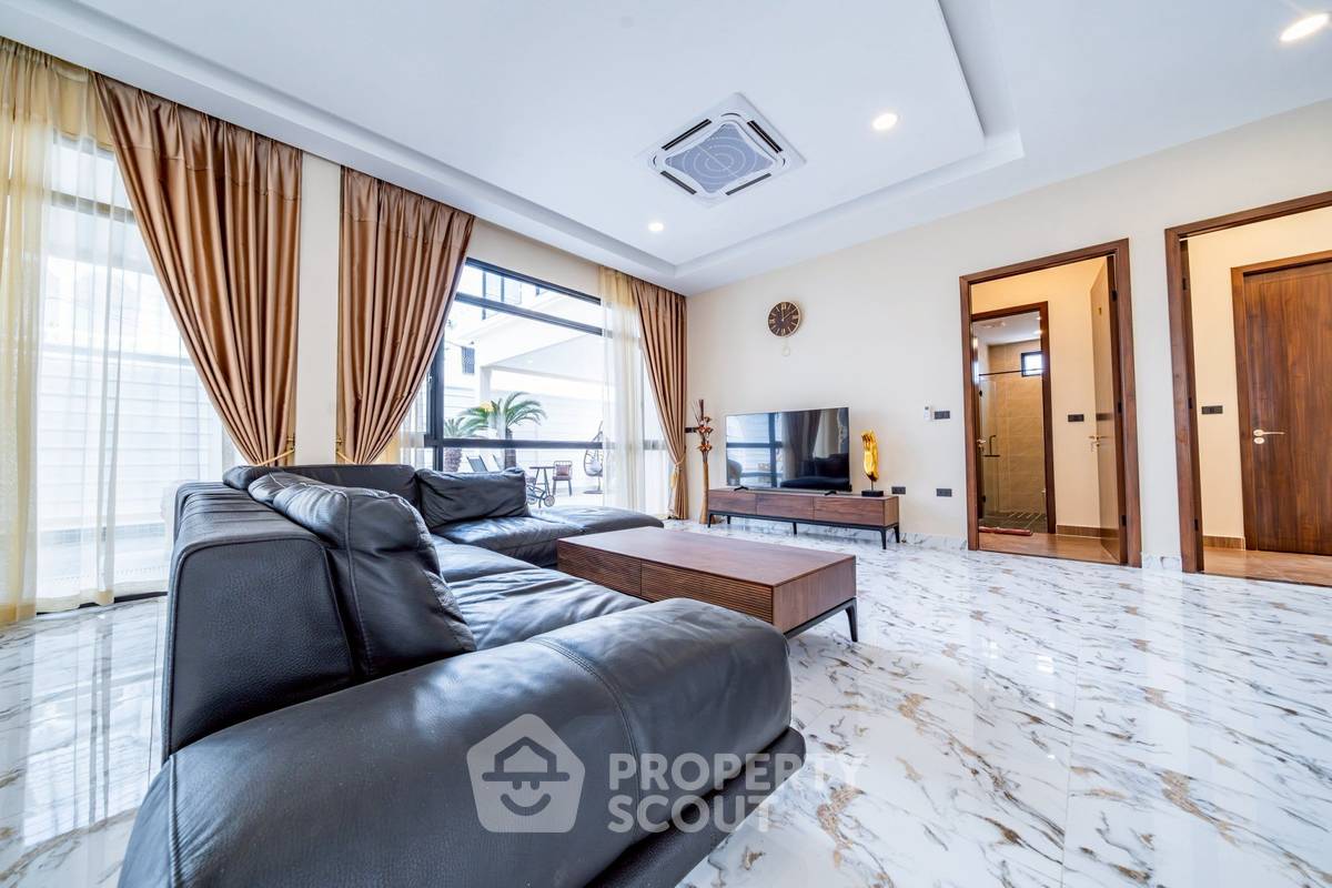 รูป บ้าน 7-ห้องนอน ใกล้ พัทยาใต้ (ID 2234412) - รูปที่ 6/26