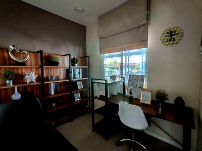 Townhouses for sale Bangkok : 🔺 For Sell Town house LIO BLISS LADKRABANG-CHALONGKRUNG 2-story 4 bedroom 2 bathroom