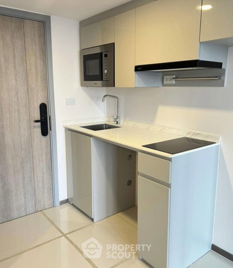 picture 1-BR Condo at SOHO Bangkok Ratchada near MRT Huai Khwang (ID 2036180) - 6/8