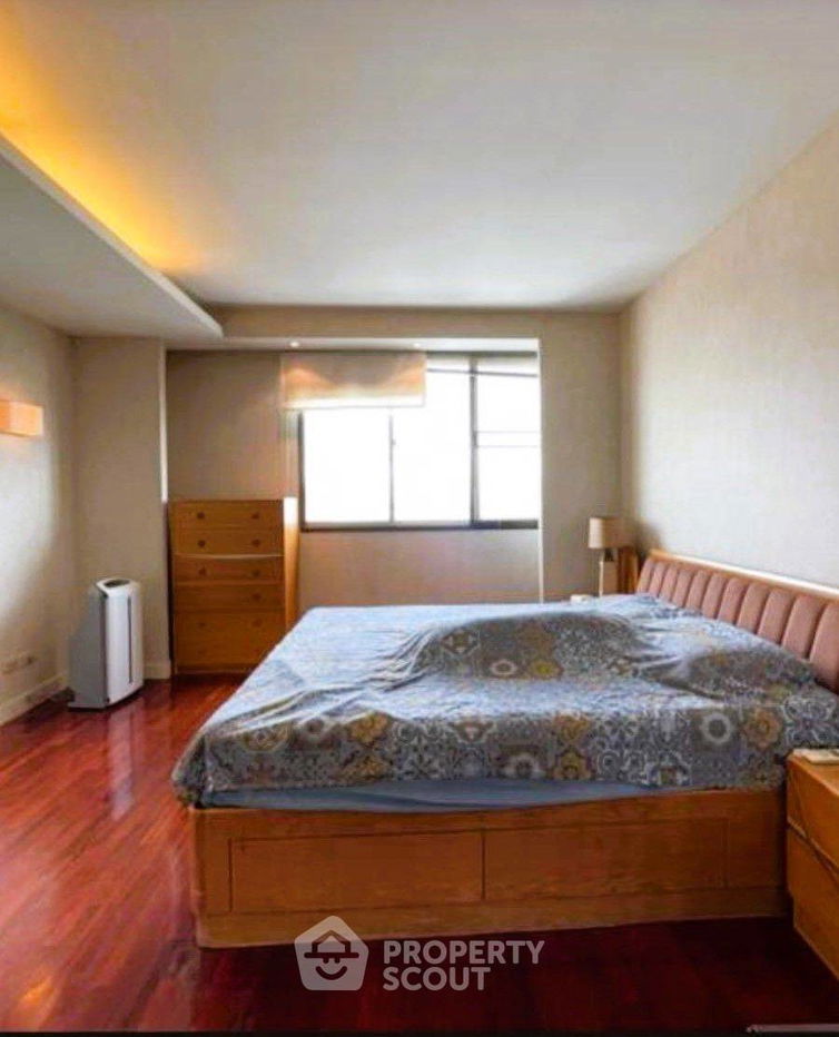 picture 5-BR Condo at Royal Castle Pattanakarn in Suan Luang (ID 1569791) - 15/15