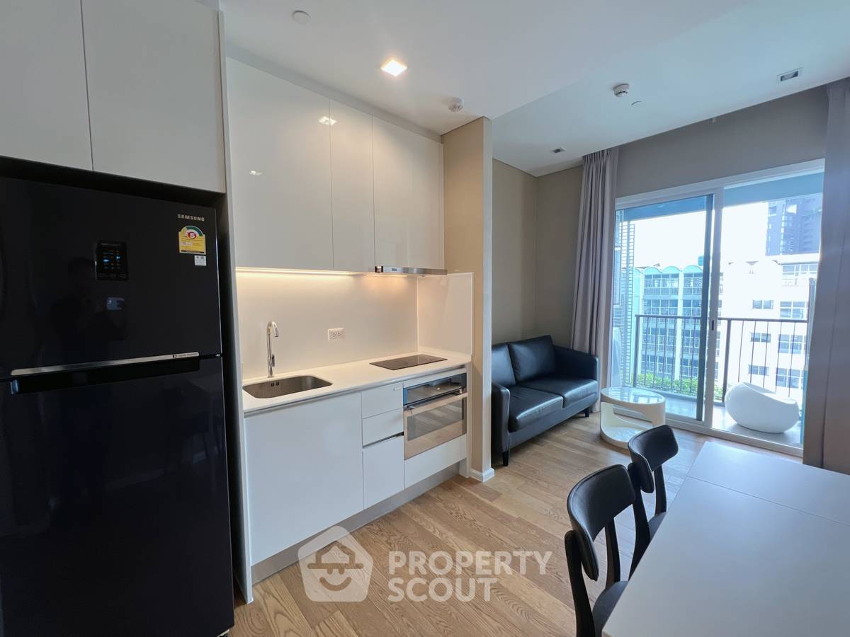 picture 1-BR Condo at The Saint Residences near MRT Phahon Yothin (ID 2231313) - 2/7