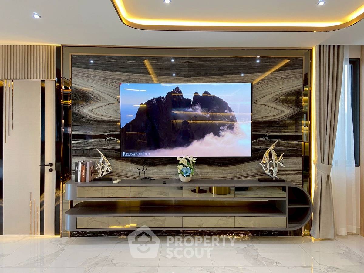picture 5-BR Villa close to Pattaya (ID 2182145) - 39/40