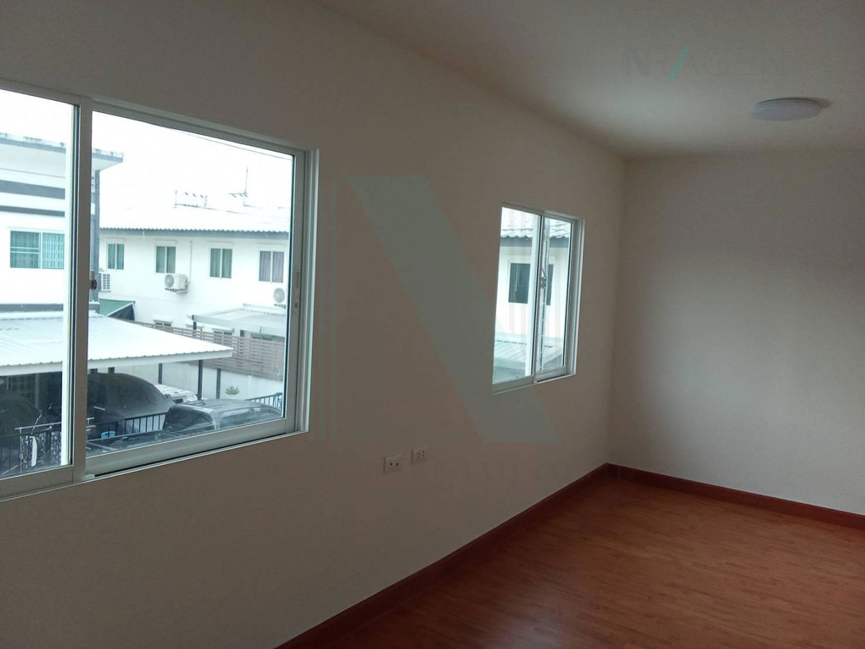 picture 🔺 For Sell Town house LIO BLISS LADKRABANG-CHALONGKRUNG 2-story 4 bedroom 2 bathroom - 8/8