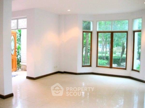 รูป บ้าน 5-ห้องนอน ใน นวลจันทร์ (ID 2231387) - รูปที่ 9/24