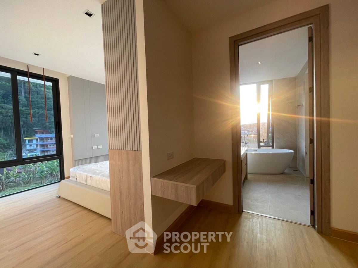 รูป วิลล่า 3-ห้องนอน ใน หาดกะรน (ID 2062222) - รูปที่ 12/20