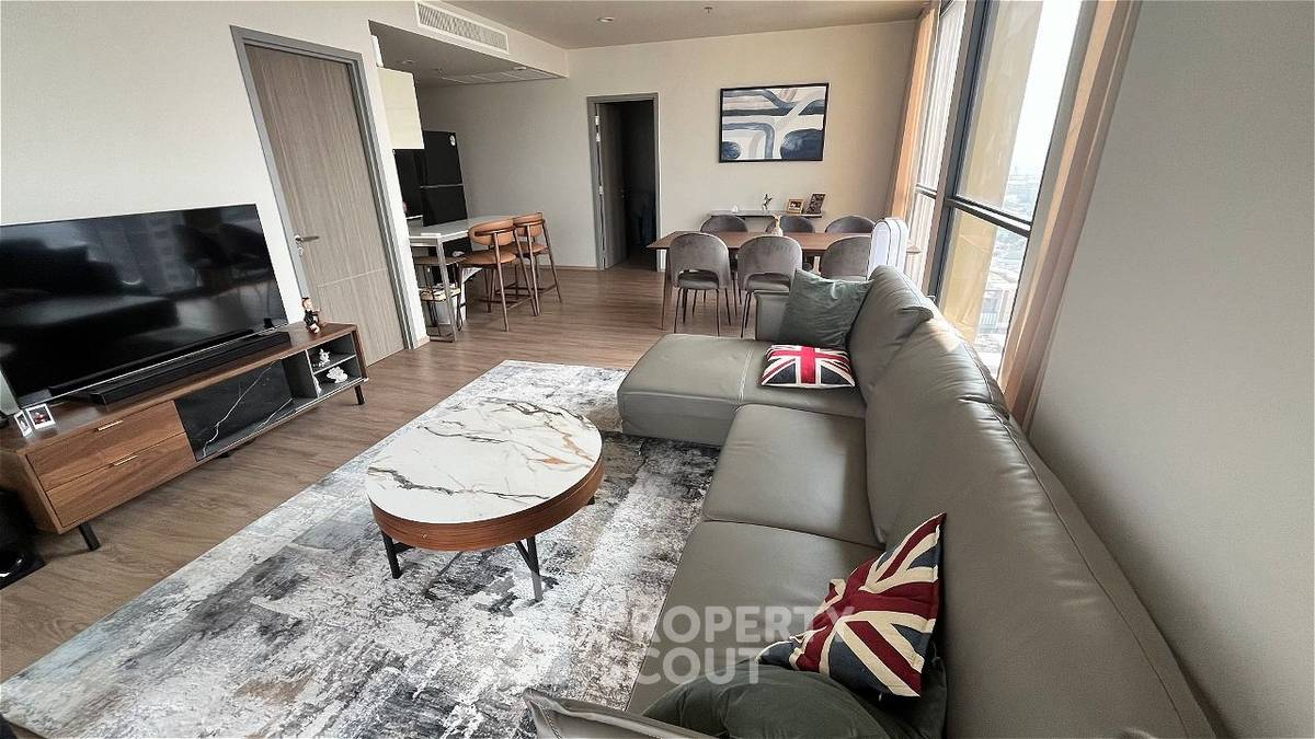 picture 2-BR Condo at The Issara Sathorn in Thung Maha Mek (ID 1541075) - 2/6