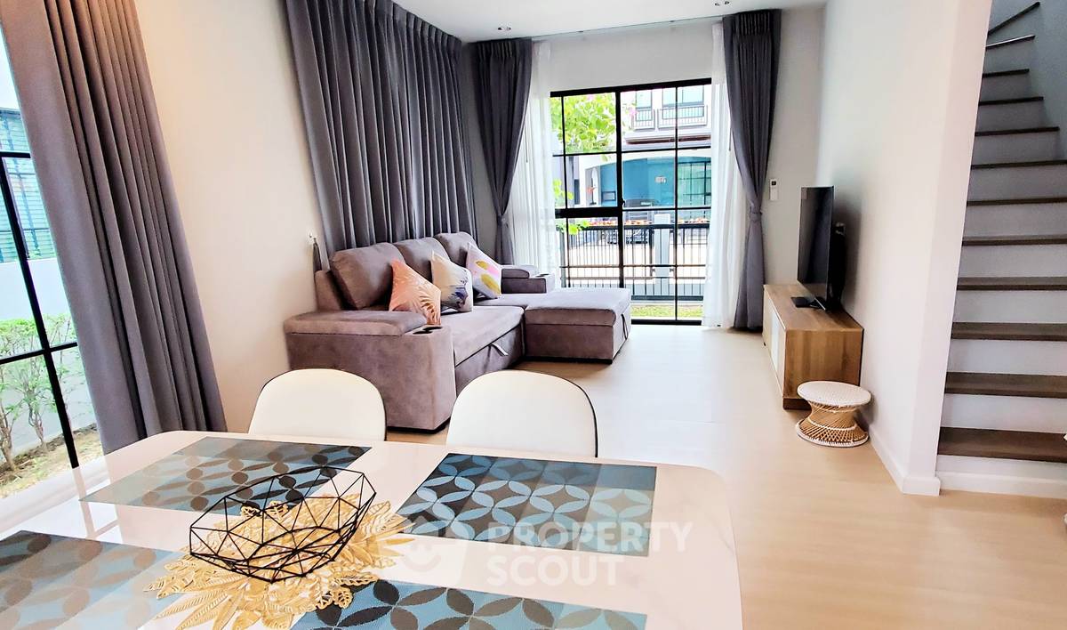picture 3-BR Townhouse at Anasiri Ramkhamhaeng in Khlong Song Ton Nun (ID 1550948) - 2/25