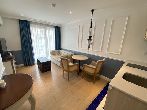 1 Bedroom Condominium @ Seven Seas - Cote DAzur