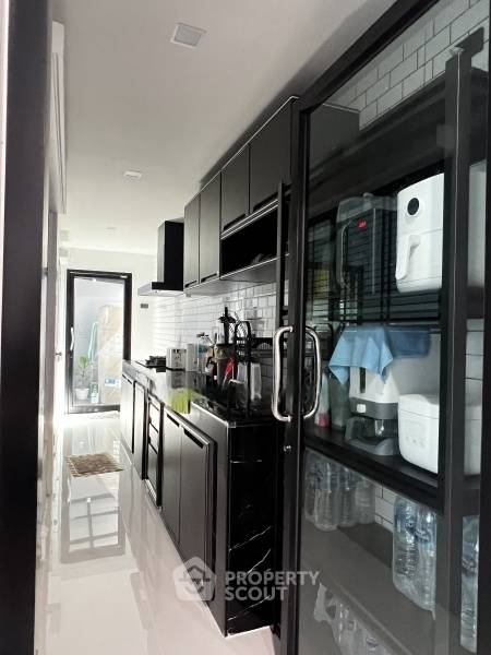 รูป ทาวน์เฮาท์ 4-ห้องนอน ที่ คณาสิริ ศาลายา-ปิ่นเกล้า ใน ศาลากลาง (ID 2231381) - รูปที่ 6/12