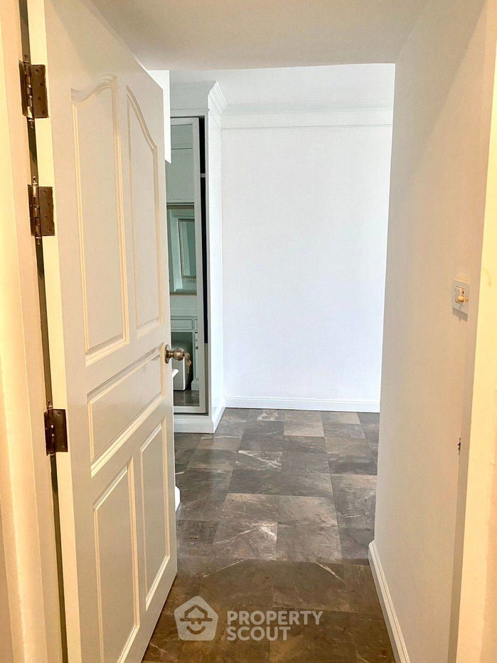 picture 2-BR Condo at Saranjai Mansion Condominium near BTS Nana (ID 1455581) - 11/29