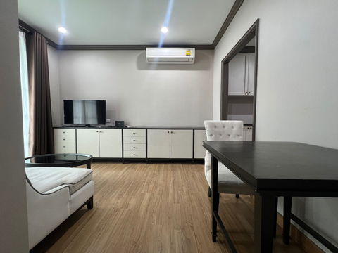 Urgent For Rent Condo The reserve Kasemsan 3 Ready to move in 