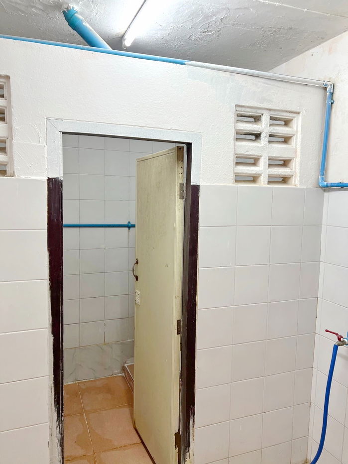 picture LatPhrao 126-132 Soi 7-11 50m. on main road MRT LatPhrao 101 300m. For rent commercial building 4-st - 20/33