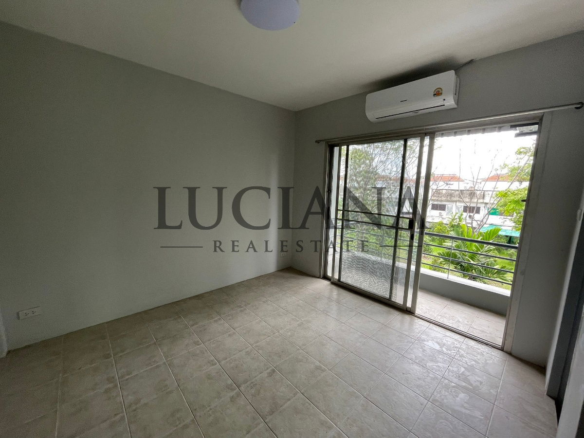 picture  🏡 3-story townhouse for rent, corner unit, near MRT Sutthisan, prime location for living & home office! ✨ - 8/12