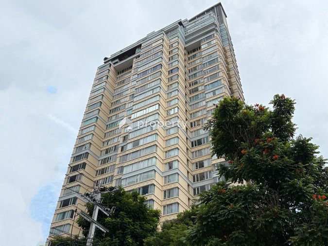Hampton Thonglor 10