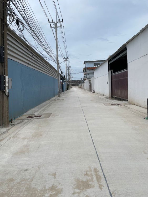 รูป ขายที่ดินถมแล้ว แปลงสวย ขนาด 608 ตรว. ติดถนน 2 ด้าน บางกะดี่ 19 แยก 8 และ เทียนทะเล 20 แยก 14 ใกล้ถนนวงแหวนกาญจนาภิเษก - รูปที่ 9/12