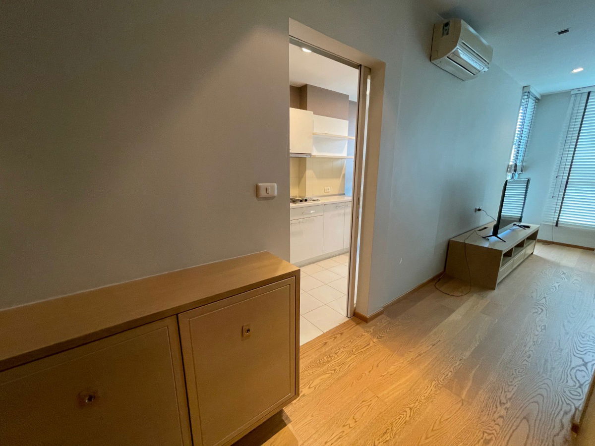 picture (For Rent)  Good Price! 1 Bed 1 Bath 46.5 Sqm. Fully furnished - READY TO MOVE IN - 4/11