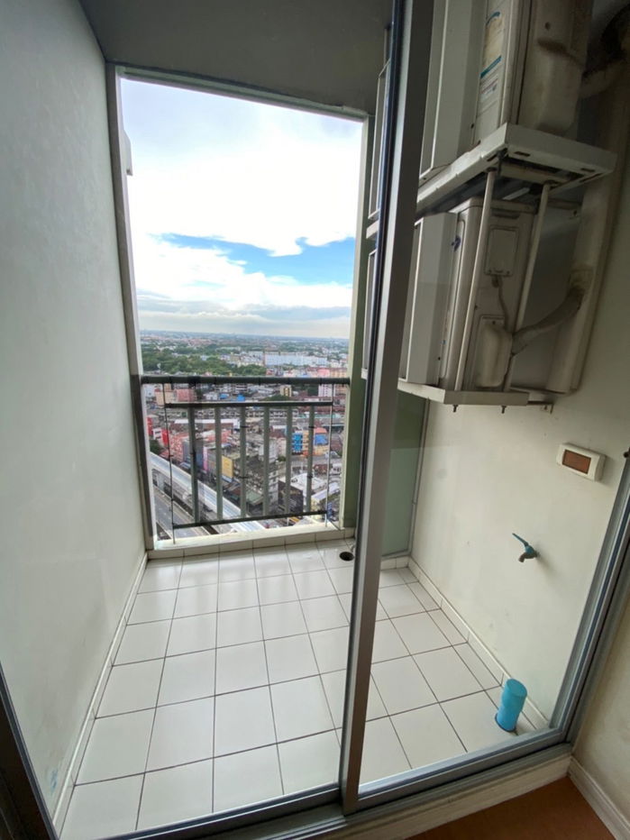 รูป code : B15 ให้เช่าคอนโด ลุมพินี คอนโดทาวน์ นวมินทร์-รามอินทรา (Lumpini Condo Town Nawamin-Ramintra) | ห้องสูง ชั้น 24 วิวโล่ง พร้อมเข้าอยู่ - รูปที่ 11/17