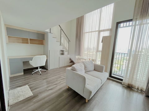 🔐#MT2306_231🔐🗓️𝐅𝐨𝐫 𝐑𝐞𝐧𝐭 ( 40.02 𝐬𝐪𝐦.Duplex 1 Bed , 𝟏𝐛𝐚𝐭𝐡 )𝐊𝐧𝐢𝐠𝐡𝐭𝐬𝐁𝐫𝐢𝐝𝐠𝐞 𝐒𝐩𝐚𝐜𝐞 𝐑𝐚𝐦𝐚 𝟗