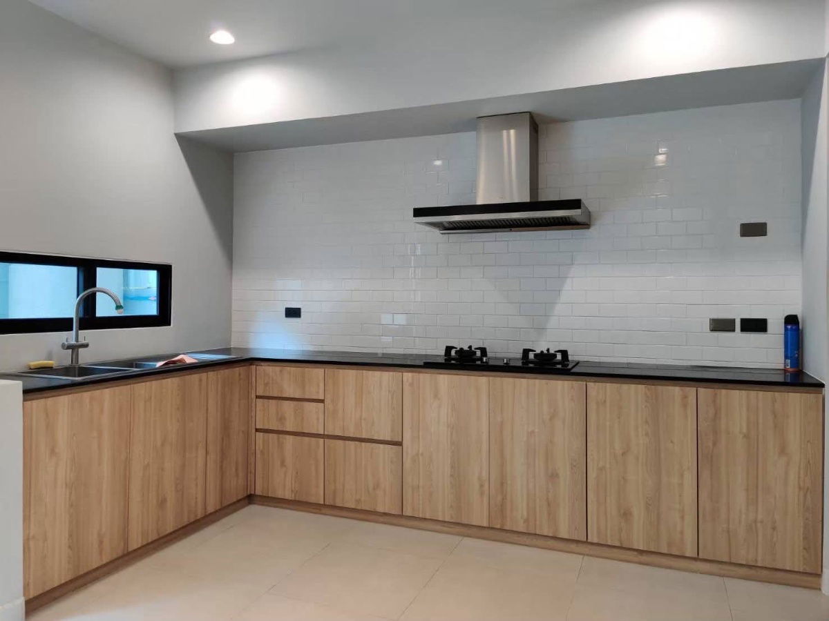 picture Townhouse for rent ✨ Areeya Mandarina Sukhumvit 77 ✨ 3 bedrooms, 3 bathrooms, On Nut Road, fully furnished and equipped with appliances. - 8/11