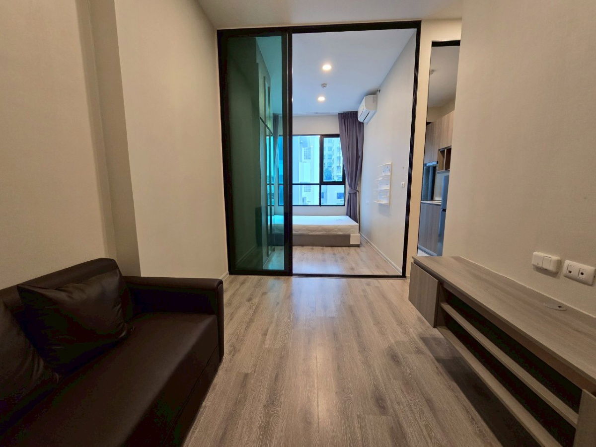 picture Condo for Rent : Knightsbridge Collage Ramkhamhaeng  Schedule a viewing 👉 Line: @propertybkk1 - 7/16