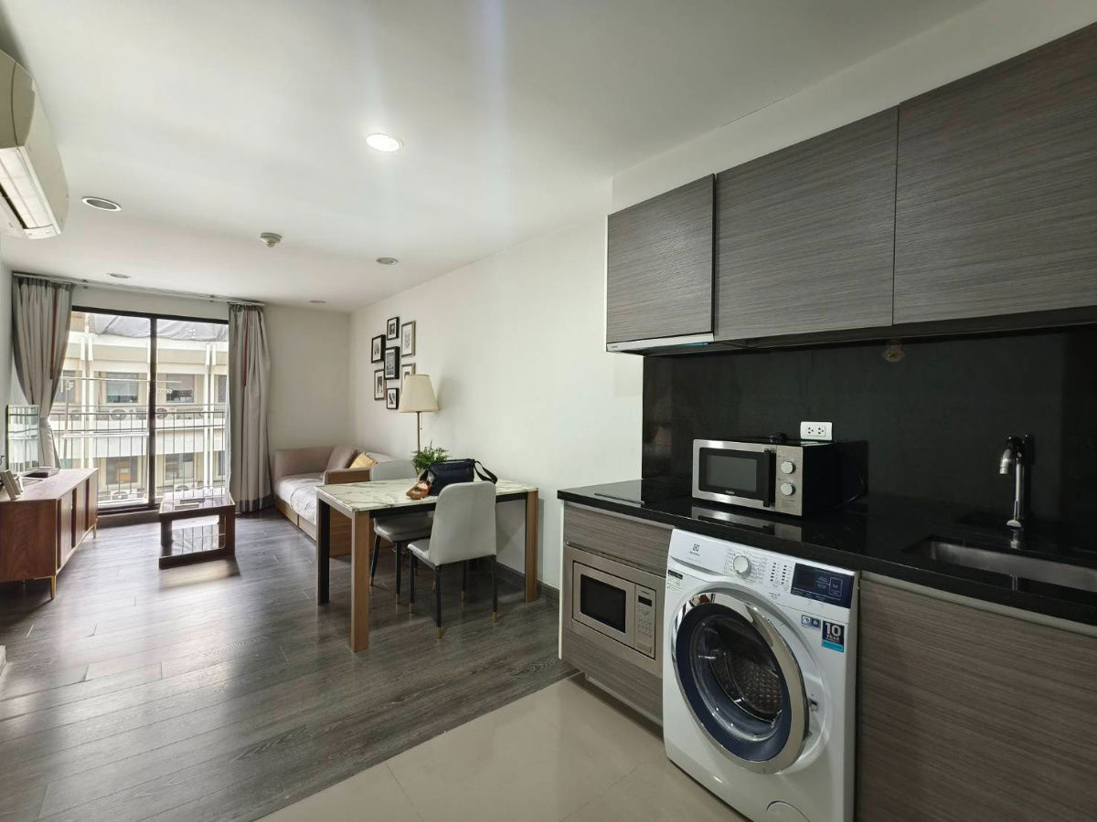 picture Rende Sukhumvit 23 Rende Sukhumvit 23 - 6/10