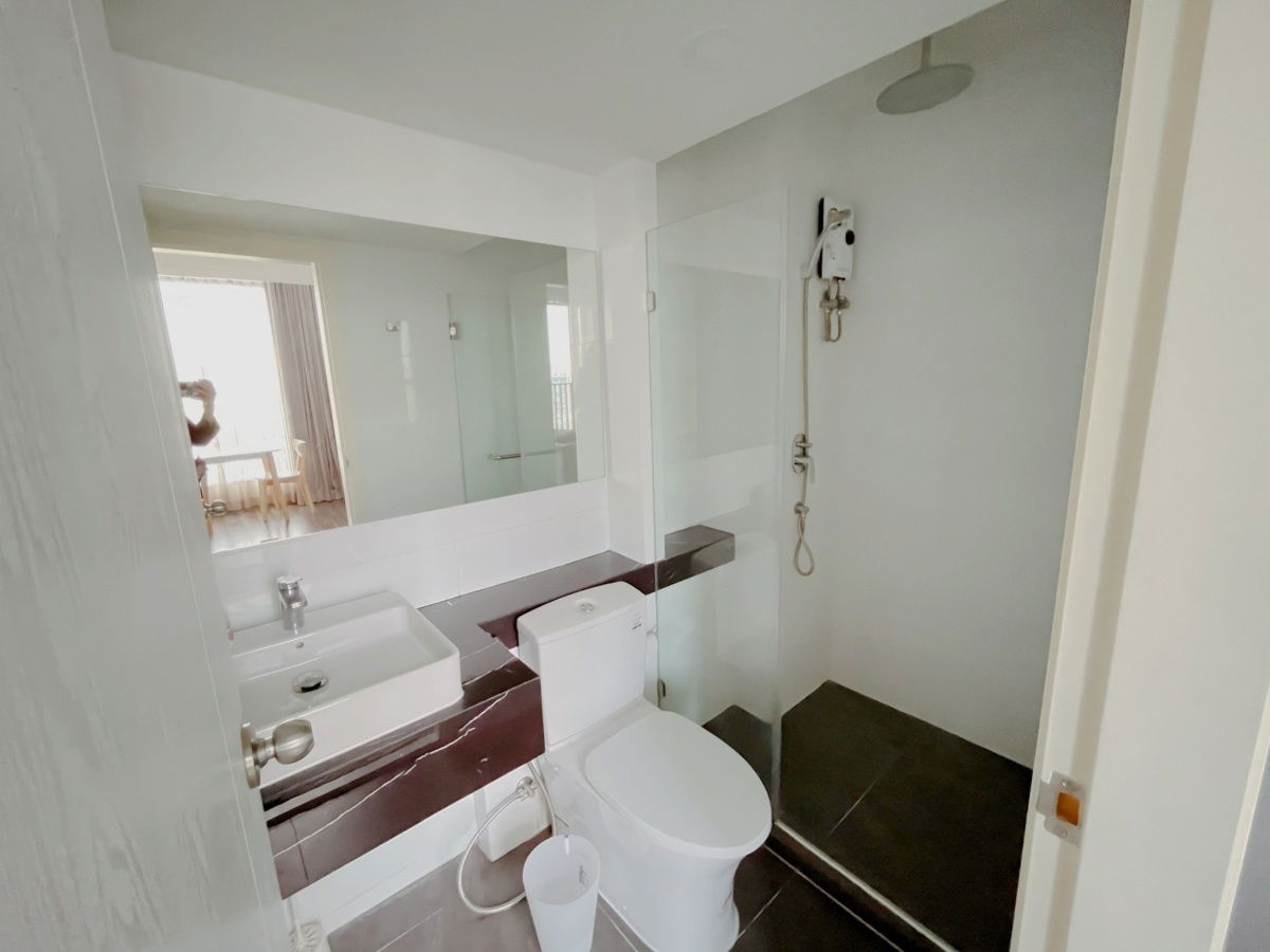 รูป 🔐#MT2306_231🔐🗓️ ว่างพร้อมอยู่🗓️𝐅𝐨𝐫 𝐑𝐞𝐧𝐭 ( 40.02 𝐬𝐪𝐦.Duplex 1 Bed , 𝟏𝐛𝐚𝐭𝐡 )𝐊𝐧𝐢𝐠𝐡𝐭𝐬𝐁𝐫𝐢𝐝𝐠𝐞 𝐒𝐩𝐚𝐜𝐞 𝐑𝐚𝐦𝐚 𝟗 - รูปที่ 10/12