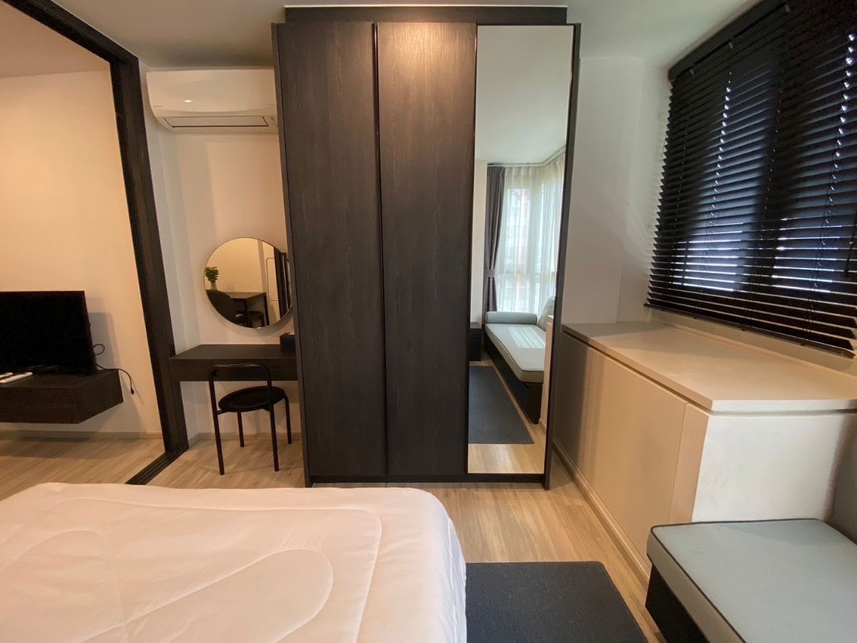 picture Condo for Rent : XT Huaikhwang  Schedule a viewing 👉 Line: @propertybkk1 - 4/11