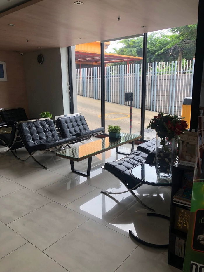 picture Condo for Rent near BTS Sapantaksin & Wongvianyai  11,000 Baht/Month - 16/20
