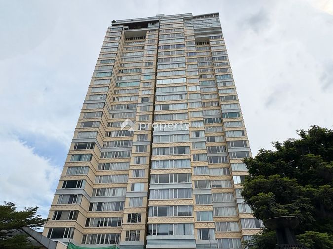 Hampton Thonglor 10