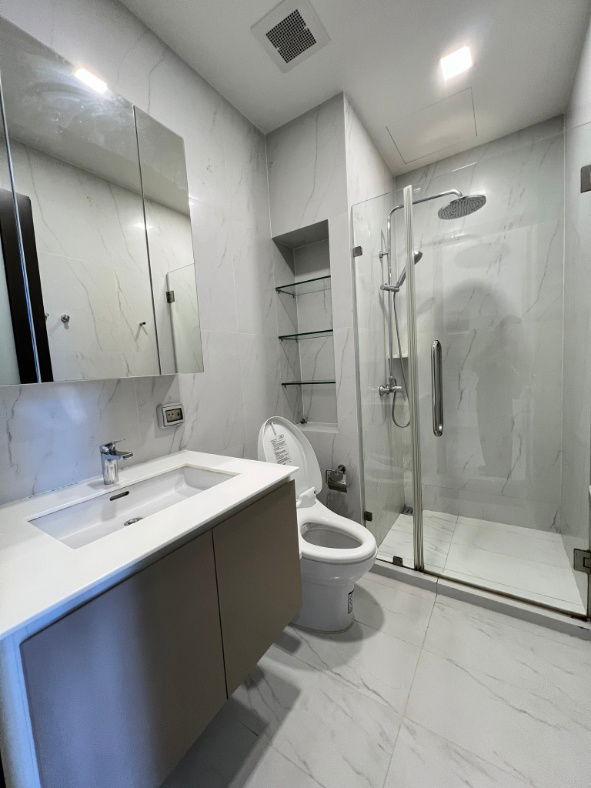 picture Chewathai Residence Asoke, 35 sq m Duplex, great price, mid-level. Interested? Call or add me on Line. - 13/14