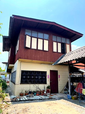 บ้านเดี่ยว ม.มหาจุฬาลงกรณราชวิทยาลัย เชียงใหม่ : ขายบ้านใกล้คูเมืองเชียงใหม่ 76 ตรว 5.7  ล้าน