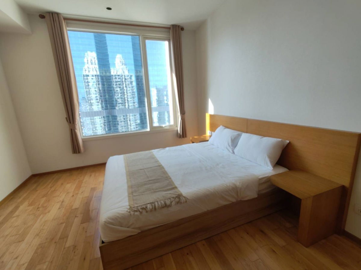 รูป 🏙 [เช่า] The Empire Place Sathorn 💸 ค่าเช่าเพียง 35,000 บาท/เดือน 📍 ใกล้ BTS ช่องนนทรี - รูปที่ 3/18