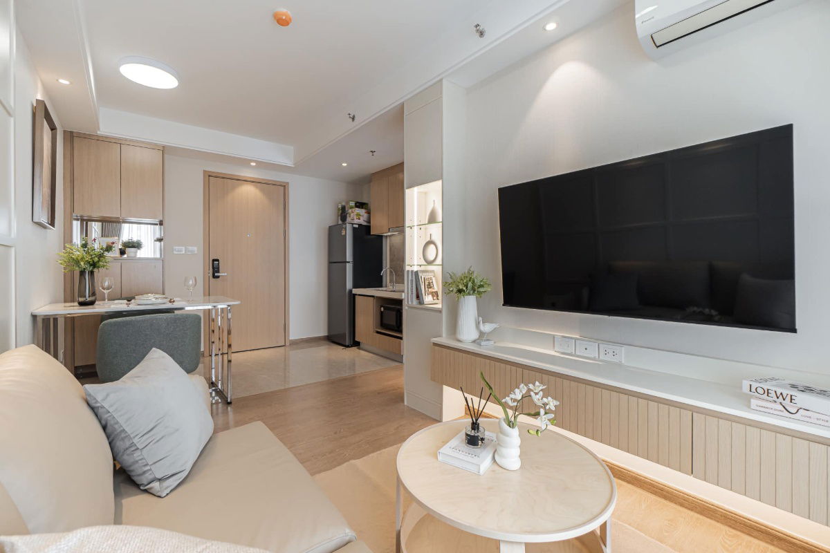 รูป Regal Sathon - Naradhiwas ห้องสวย ราคาดี สอบถามเพิ่มเติมได้ที่ Line @condorental - รูปที่ 9/15