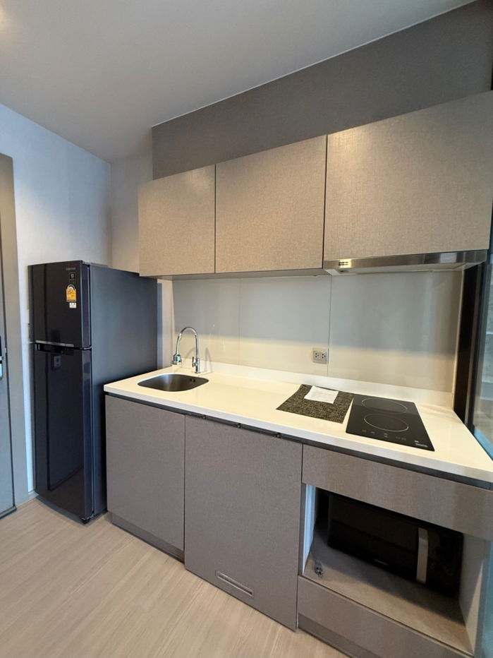 picture Condo for rent near MRT Pharam 9 station, Life Asoke Rama-9 condo, 1 Bedroom, fully furnished, very beautiful view! - 7/11
