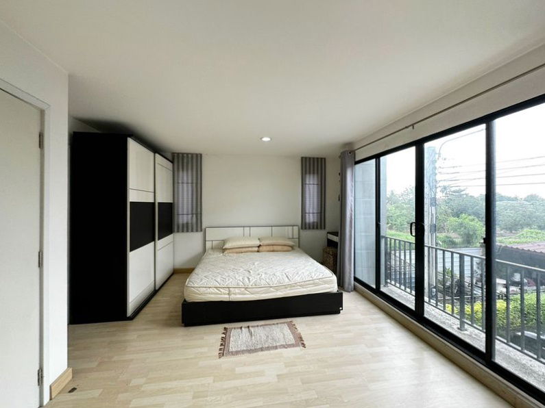 picture For Sale! 3‑Storey Townhome with Spacious Area at The Connect Up 3 Wongwaen–Bangkae - 5/16